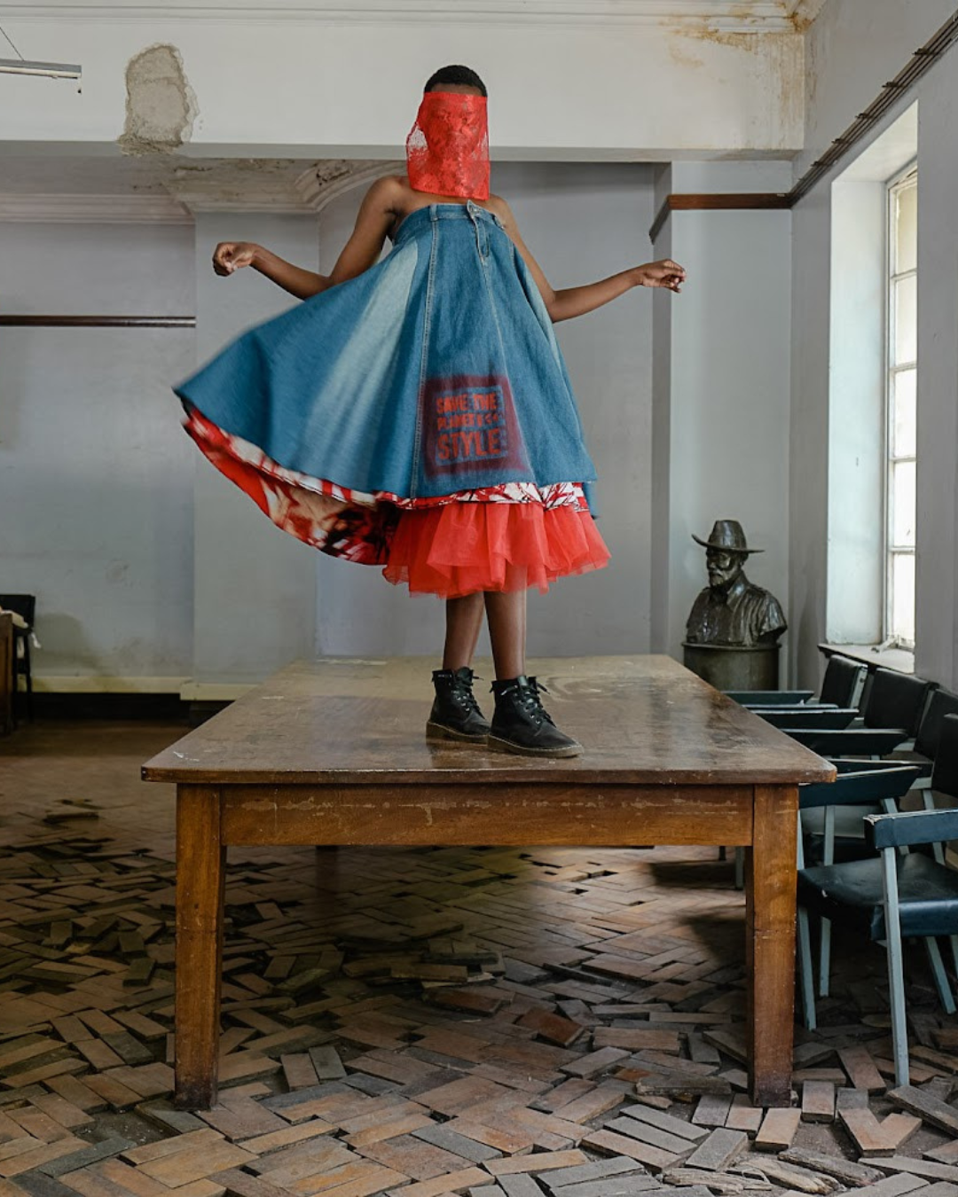 Renacido en rojo - Semana de la Moda de Nairobi 2025 2