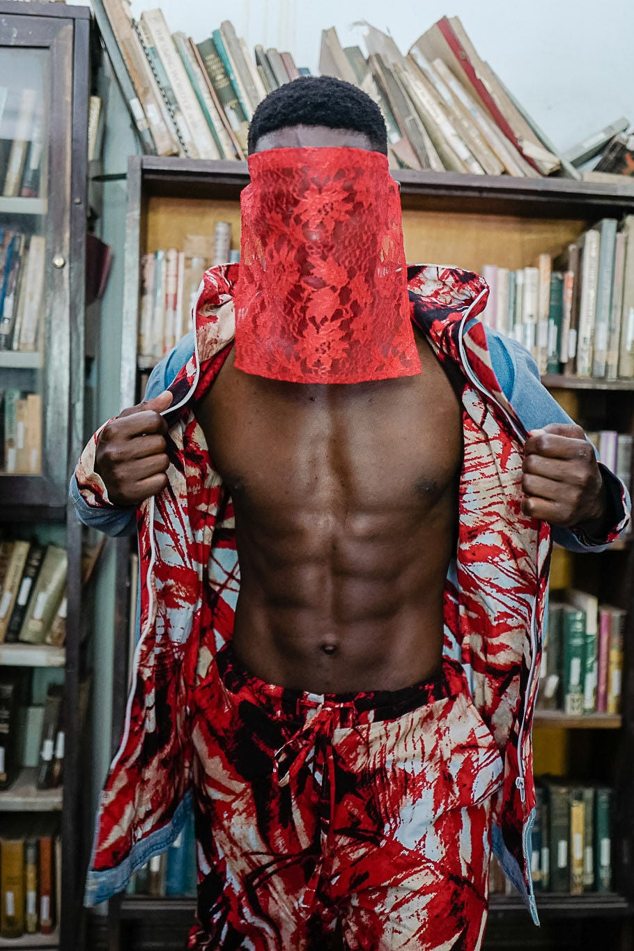 Renacido en rojo - Semana de la Moda de Nairobi 2025 2
